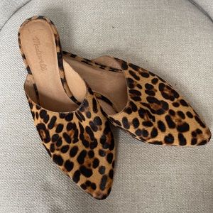 Women’s Madewell leopard print slide on shoes.